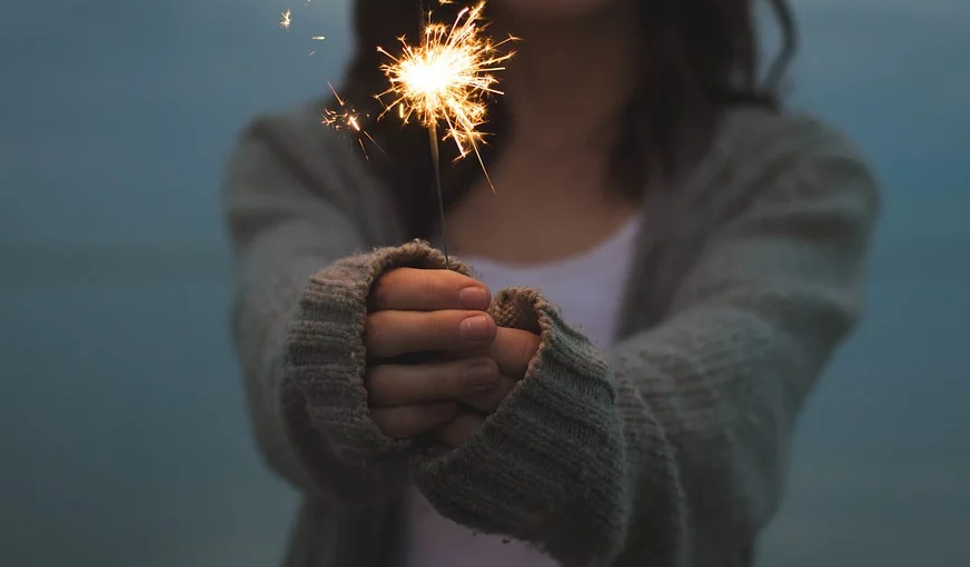 拿到綠卡后，申請入籍美國需要滿足什么條件？